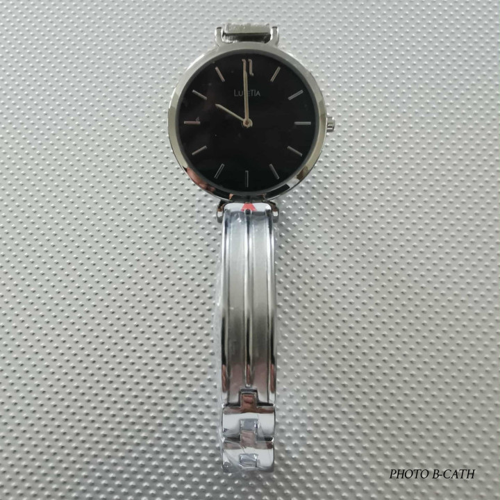 Montre Lutetia (Garantie 2 ans) montre Femme cadran bleu nuit avec boîtier et bracelet métal argenté