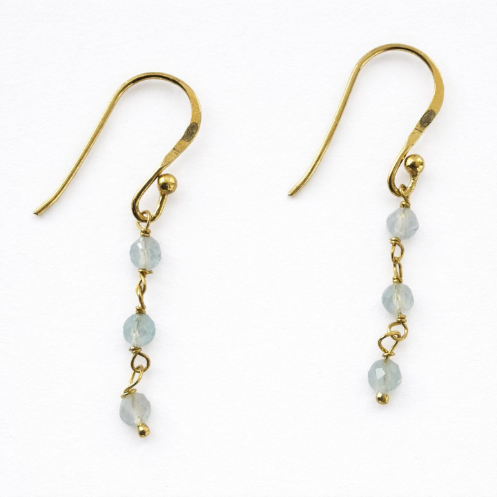 Boucles d'oreilles argent 925/1000 doré 2 microns avec 3 pierres rondes en Aigue-marine