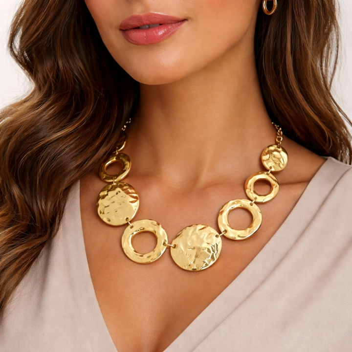 Collier  pour Femmes avec effets martelés, élégant