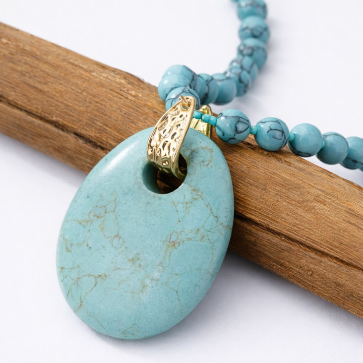 Collier Pendentif Goutte Turquoise Élégant et Vivant