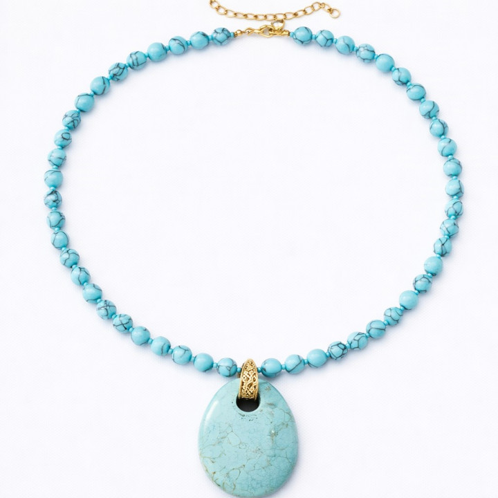 Collier Pendentif Goutte Turquoise Élégant et Vivant